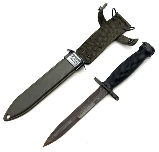 US Military M4 Bayonet Fighting Knife W Scabbard: US Military M4 Bayonet Fighting Knife With Scabbard. Nice US M4 Bayonet with a US M8 A1 Scabbard. On the scabbard under the US M8 A1 reads Germany. Scabbard measures 13.25 inches long, knife measures 