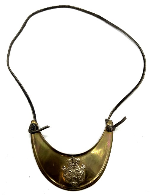 Smaller Brass French Gorget: Smaller Brass French Gorget. Gorget is in very nice used condition. French Gorgets were worn by European infantry officers as a sign of rank. Gorget measures 4.5 inches