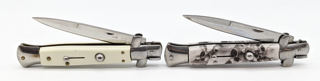 Italian Milano Skull & White Stiletto Switchblades (1 of 4)
