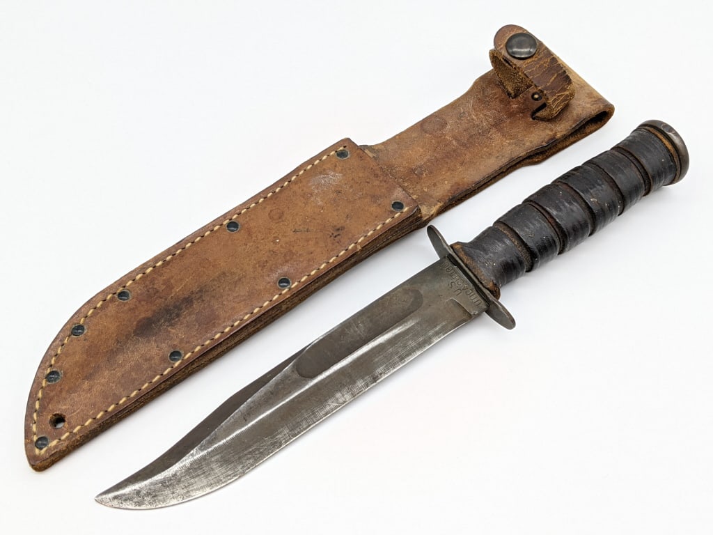 Vietnam Era US Ka-Bar Sytly Knife by Utica Cut. Co (1 of 8)