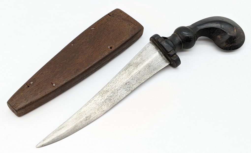 Early Malay Badek Curved Dagger w/ Wooden Sheath (1 of 7)