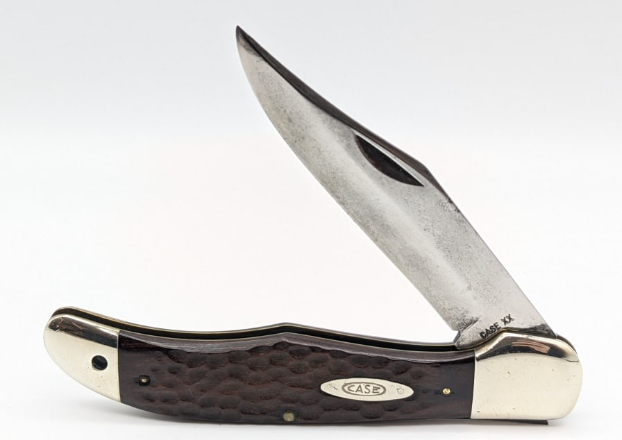 1965-69 Case XX Jigged Wood Large Folding Hunter (1 of 4)