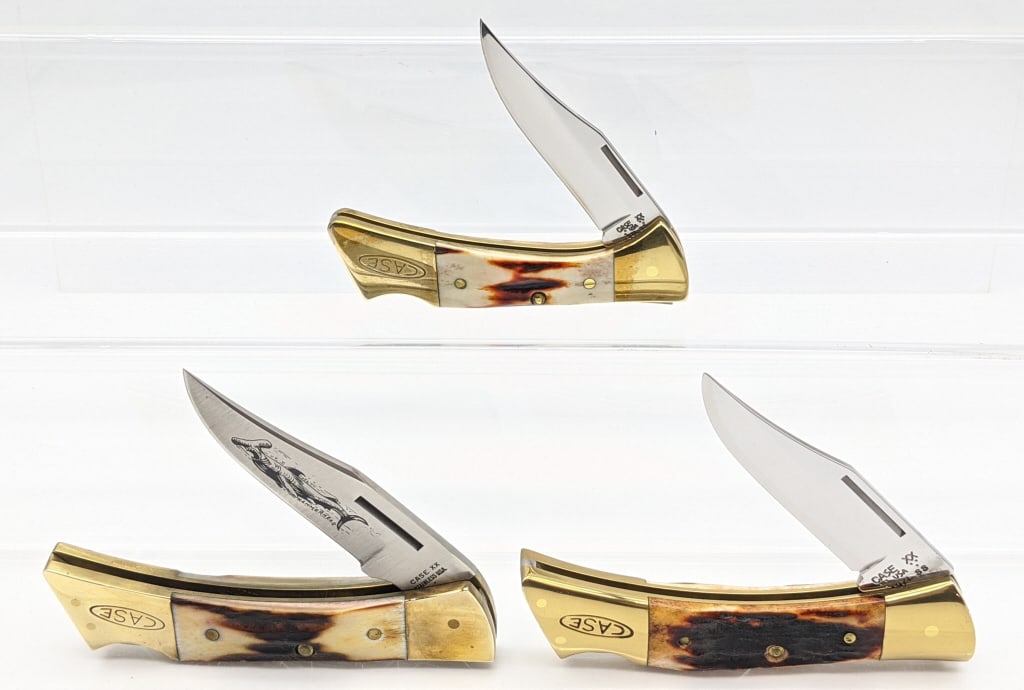 Case XX Stag Mako, Hammerhead, & Sharks Tooth: Case XX Stag 1995 Mako, 1979 Hammerhead, & 1994 Sharks Tooth. Knives are is in very nice condition with minor wear and tarnishing from handling and age. Largest knife blade length of 3-3/4in and overa