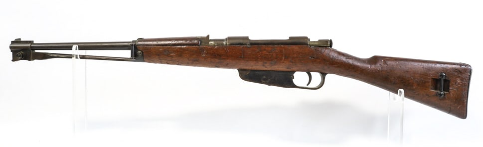 WWII 1940 Beretta M91 "TS" 6.5mm Carcono Carbine: Dated 1940 WWII Italian Beretta Gardone Carcano M91 "TS" bolt action carbine in 6.5mm. The carbine has a 18" barrel and is in nice condition with use and age wear. Bore and rifling are good, comes wit