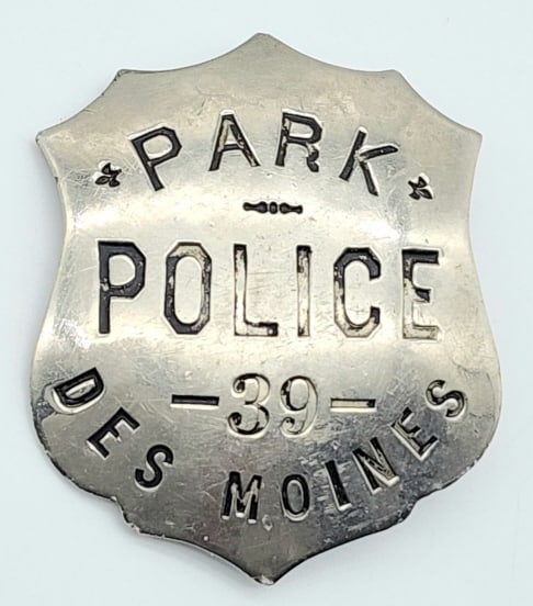 Obsolete Des Moines Iowa Park Police Badge #39: Obsolete Des Moines Iowa Park Police Badge #39. Nice shield badge with pin back. Measures 2-1/4in.