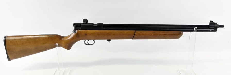 1949 Town & Country Crosman 107 BB Air Rifle: 1949 Town & Country Crosman 107 BB Air Rifle. Rifle is in very nice condition with minor wear from handling and age. Measures 37in long.