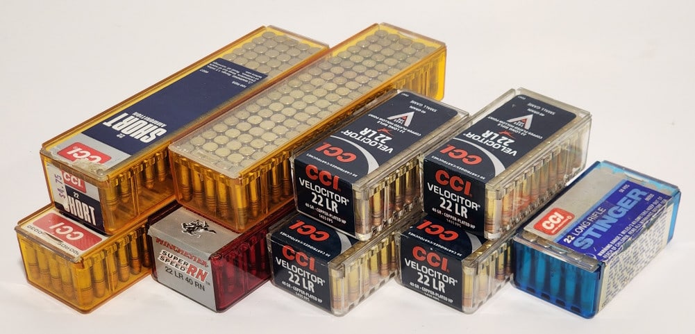 558 Rnds of Various .22 LR & 50 Rnds of .22 Short: 558 Rnds of Various .22 LR & 50 Rnds of .22 Short. Brands include CCI Velocitor, CCI Stinger, CCI Mini Mag, and Winchester Super X.