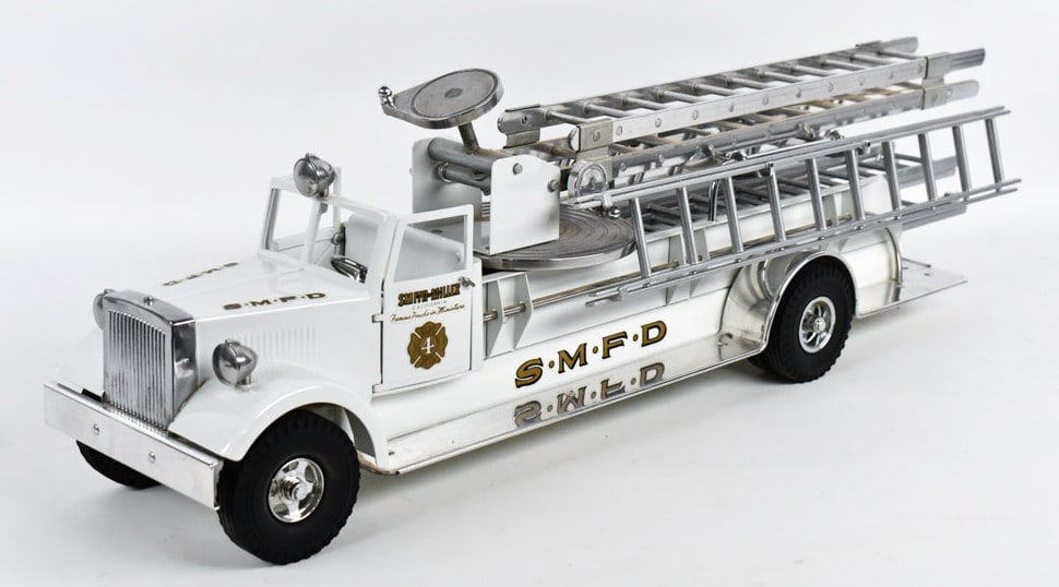 Fred T Smith Miller MIC SMFD Aerial Ladder Truck (1 of 10)