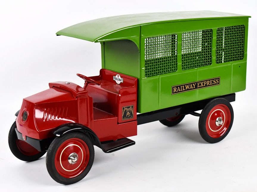 Restored Steelcraft Railway Express Truck (1 of 10)