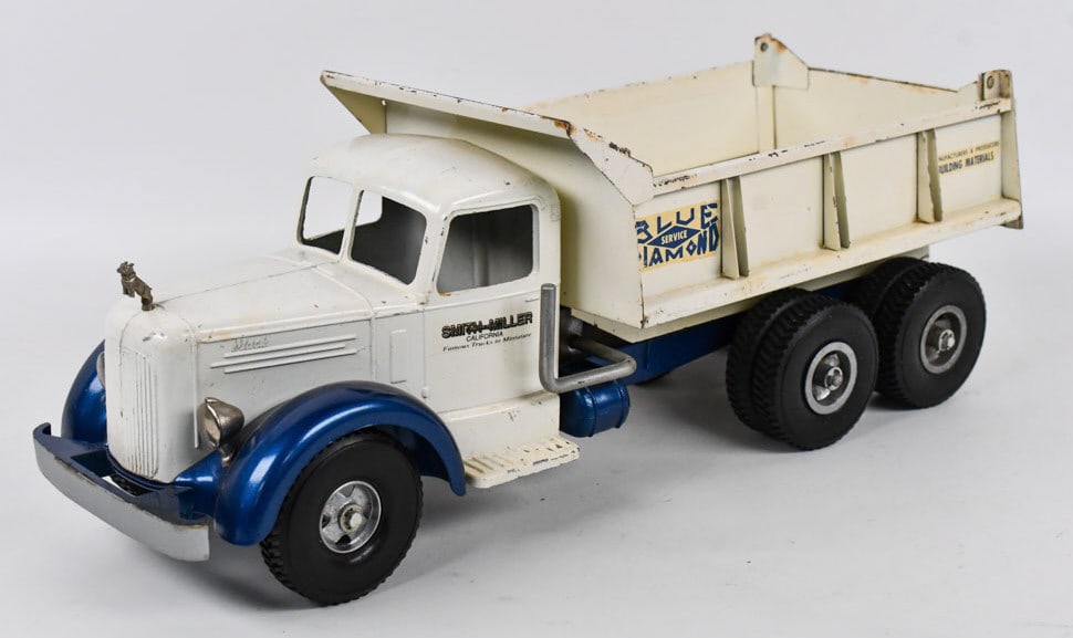 Smith Miller Blue Diamond Hydraulic Dump Truck (1 of 7)