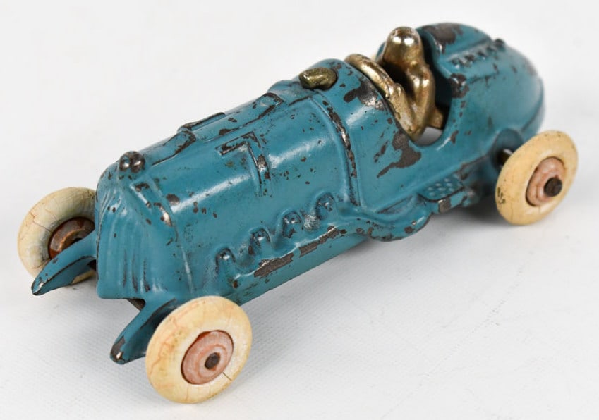 Hubley Cast Iron #7 Boat Tail Racer (1 of 7)