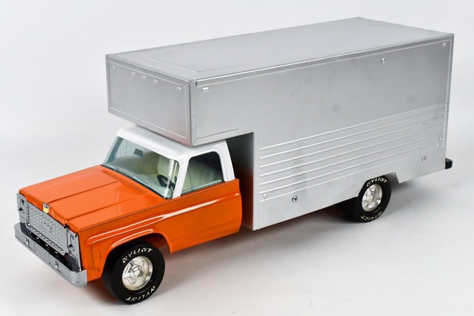 Custom Nylint Ford Box Van Delivery Truck (1 of 6)