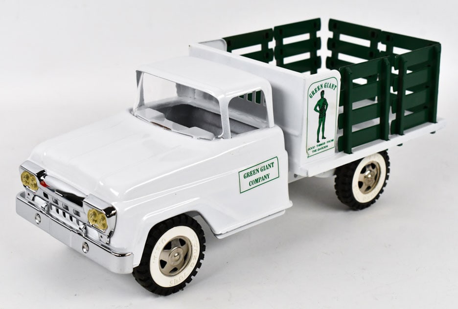 Restored Tonka Green Giant Co. Stake Bed Truck (1 of 7)