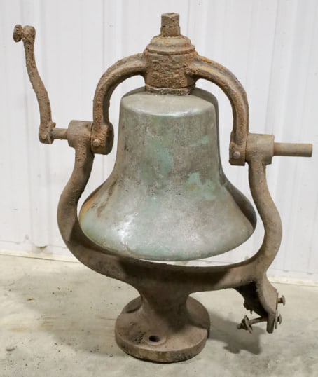 Antique Steam Locomotive 16-1/2" Bell With Yoke (1 of 7)