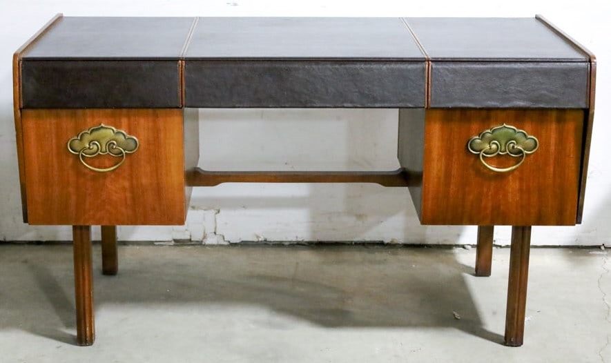 Mid-Century John Widdicomb Walnut Desk: California designer Bert England Persian Walnut & Leather Desk by John Widdicomb. The desk is in very nice condition with nice leather and Persian walnut/solid mahogany surfaces. Measures 29-1/2" tall