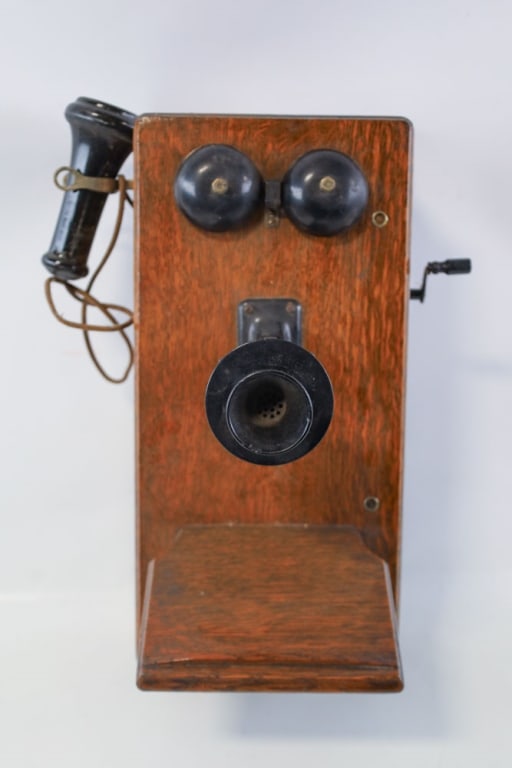 Antique Leich Electric Co. Crank Wall Telephone (1 of 5)