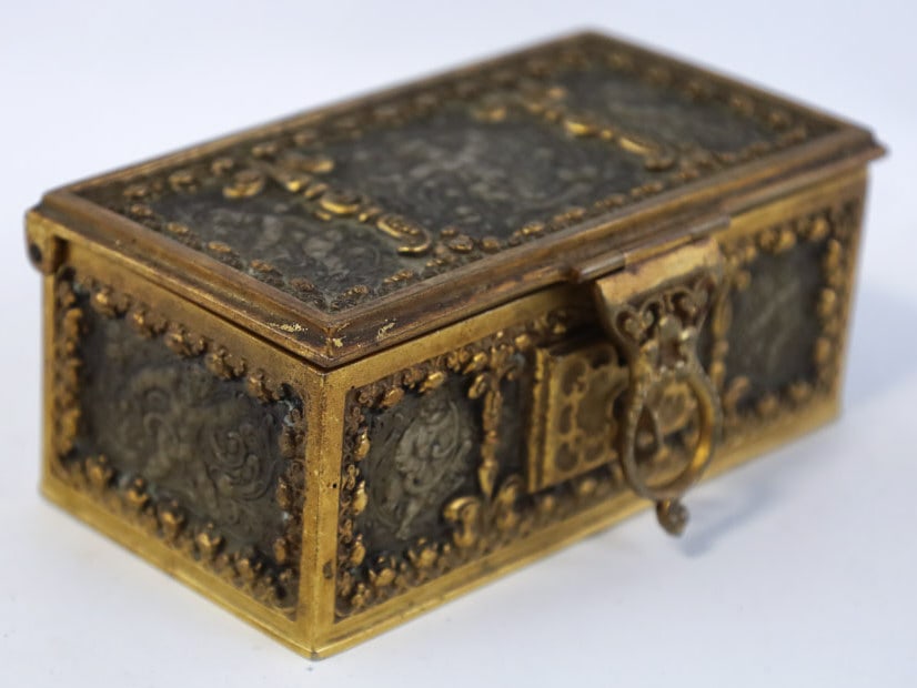 Antique German J.A. Henckels Brass Box Sewing Kit (1 of 10)