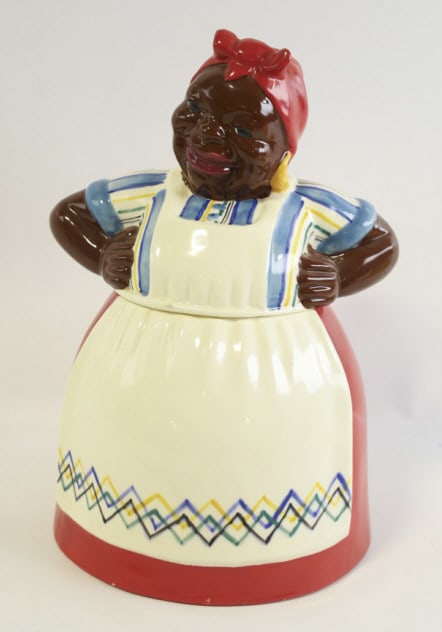 1940's Brayton Laguna Mammy Cookie Jar: Scarce 1940's California Brayton Laguna Mammy Cookie Jar. The jar is the red dress version and is in nice condition with a couple small touch-ups on her bandana and one on her dress. Overall measures