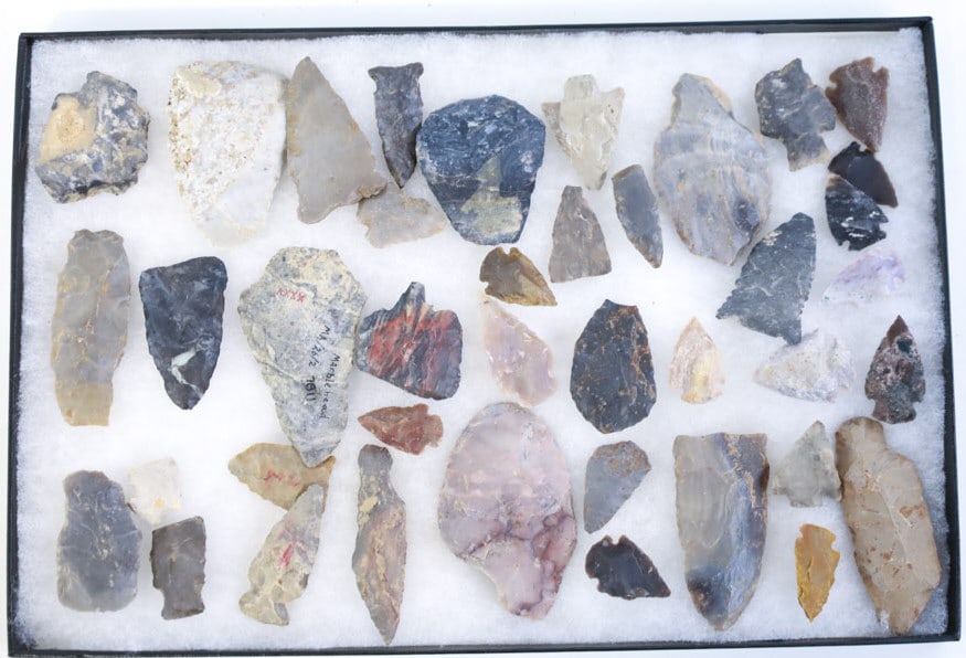 Approx. 40 Native American Arrowheads & Tools (1 of 5)