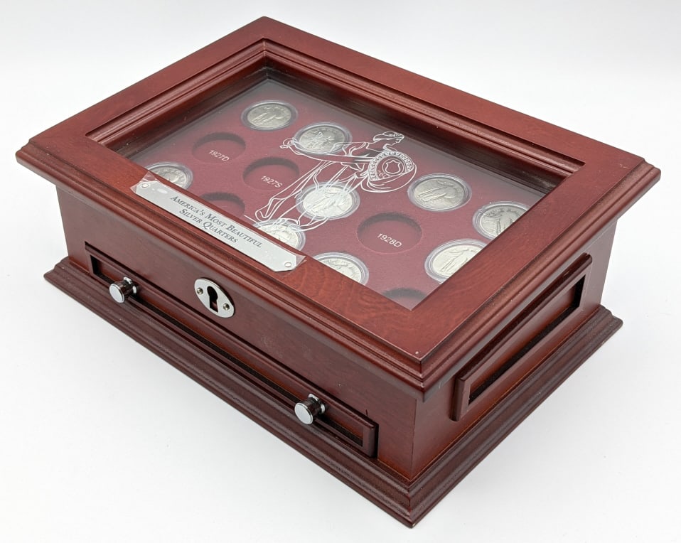 Standing Liberty Silver Quarters with Case (1 of 3)