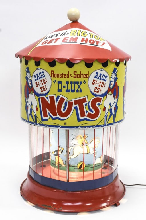 Vintage Roasted D-Lux Nuts Lighted Motion Display (1 of 10)