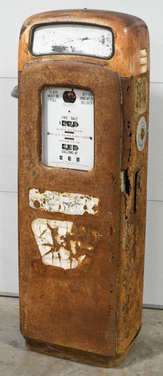 Unrestored Martin & Schwartz Model 80 Gas Pump (1 of 17)