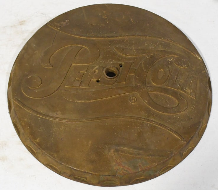 Vintage Cast Metal Pepsi-Cola Bottle Cap Sign Base (1 of 6)
