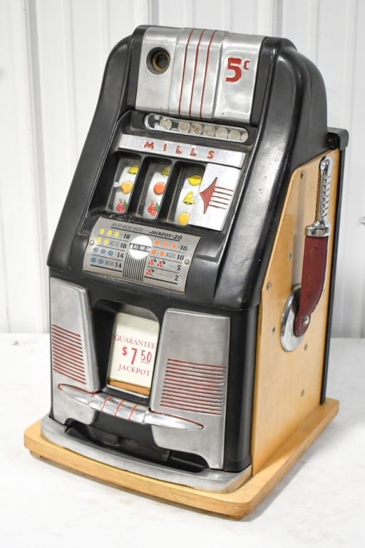 Vintage 5 Cents Mills Hightop 3-Reel Slot Machine (1 of 9)