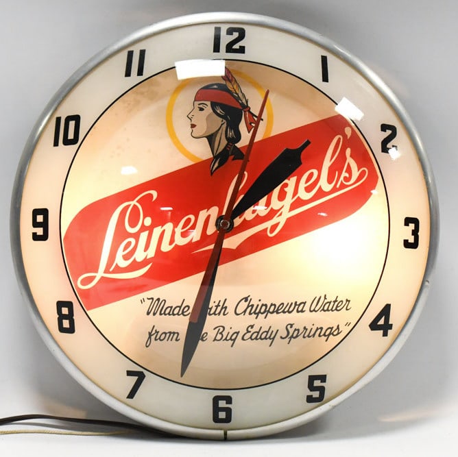 Vintage Leinenkugel's Beer Double Bubble Clock: Original vintage Leinenkugel's Beer glass double bubble lighted advertising clock by Advertising Products. Appears to be in nice working condition with some spotting on the reverse on glass face and o