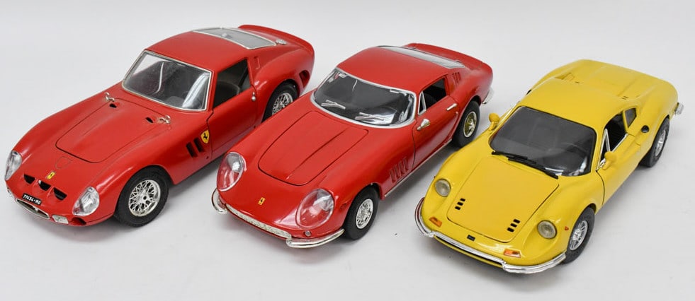 (3) 1:18 Scale Die-Cast Ferrari Cars (1 of 12)