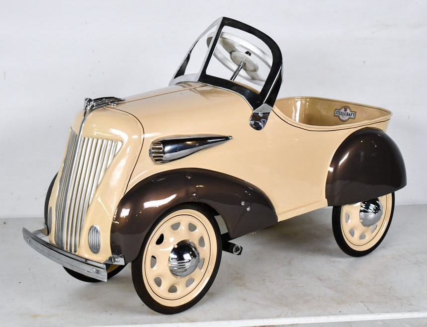 Restored Steelcraft 1930's Ford Pedal Car (1 of 11)