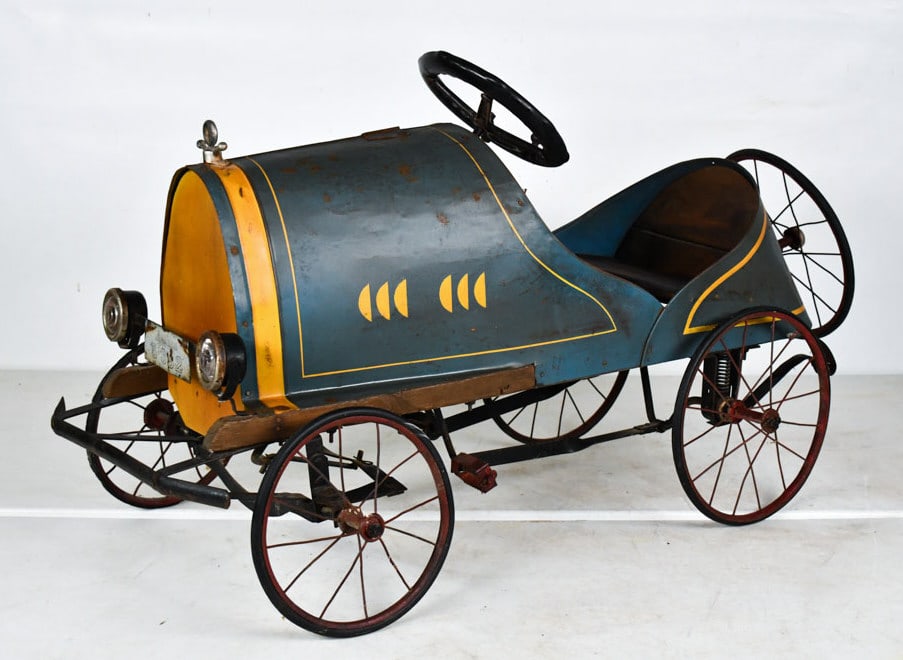 Early American National Spoked Wheel Pedal Car (1 of 9)