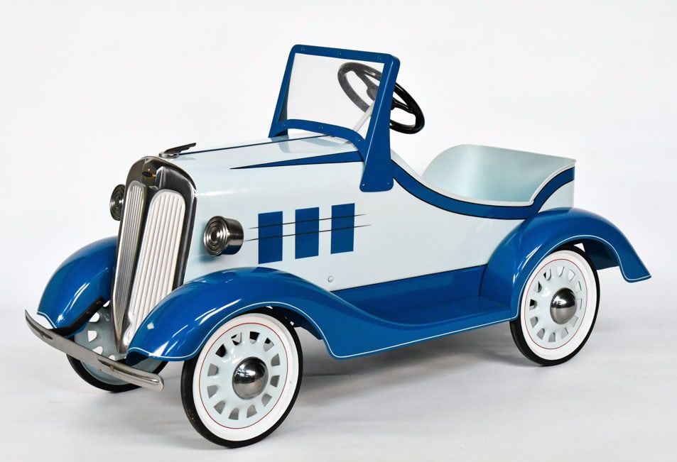 Restored Steelcraft Lincoln Pedal Car (1 of 9)