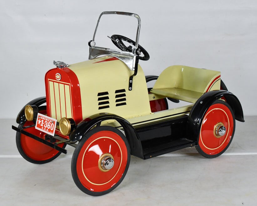 Restored American National Oakland Pedal Car (1 of 10)
