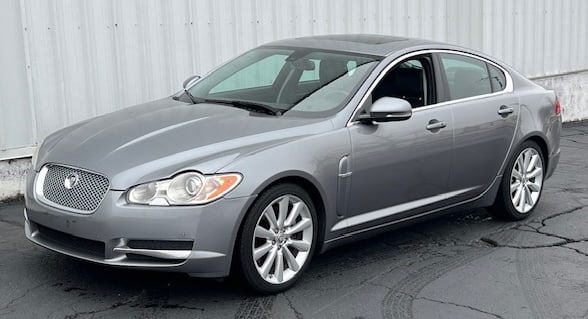 2011 Jaguar XF Premium (1 of 20)
