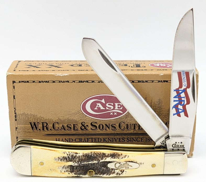 2004 Case XX NRA Bonestag Trapper Knife w/ Box: 2004 Case XX NRA Bonestag Trapper Knife 6.5254 w/ Box. Knife is in very nice condition with light wear from handling. Overall length of 4-1/4in when closed.