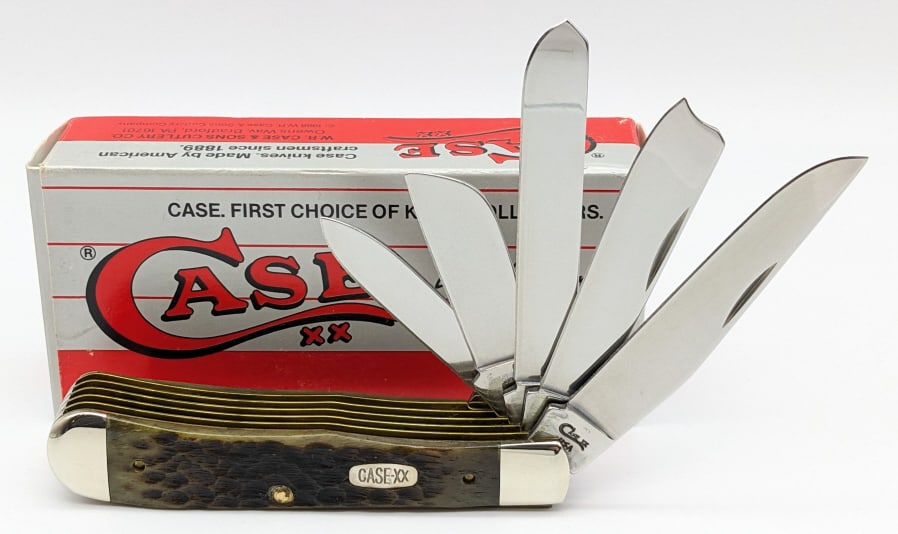 1996 Case XX Green Bone The Beast 5 Blade Trapper: 1996 Case XX Green Bone The Beast 5 Blade Trapper G6554 w/ Box. Knife is in like new condition. Overall length of 4-1/4in when closed.