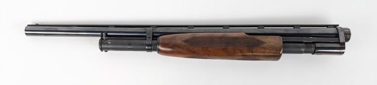 Winchester Model 12 12 Ga 25-3/4in Barrel: Winchester Model 12 12 Ga 25-3/4in Barrel & Pump Assembly. Comes with a vented rib, checkered wood pump, blued finish, and is in very nice condition with some dings from handling and age.