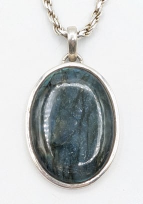 Ladies Sterling Silver Labradorite Pendant & Chain (1 of 5)
