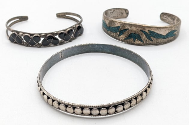 Lot Of Three Vintage Sterling Silver Bracelets (1 of 5)