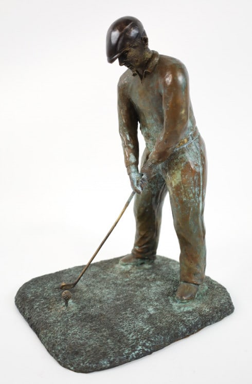 Maitland-Smith "Tee Off" Bronze Golf Sculpture: Maitland-Smith bronze golf sculpture titled "Tee Off". The piece has great detail and measures approximately 12-1/4" tall. Nice condition.