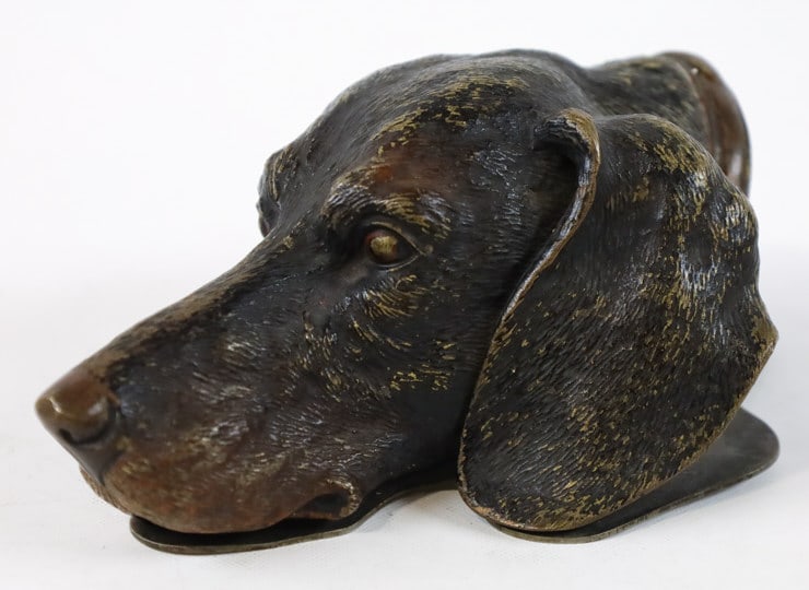 Antique Cast Iron Dachshund Head Wall Clip: Antique painted cast iron wall clip featuring the head of a Dachshund. Great quality and detail, unmarked. Measures approximately 6-1/2" tall x 4-1/4" across x 3" deep. Nice condition with some age an