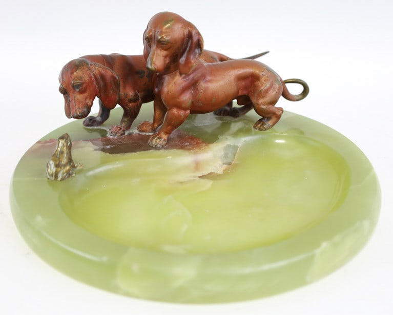 Vienna Bronze Two Dachshund Marble Ashtray (1 of 8)