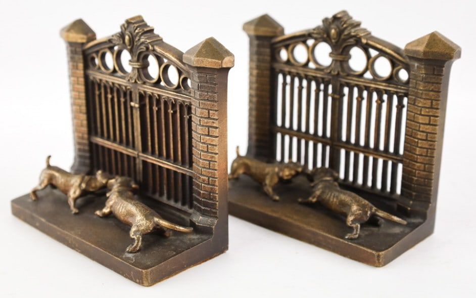 Bradley & Hubbard Gate With Dachshunds Bookends (1 of 6)