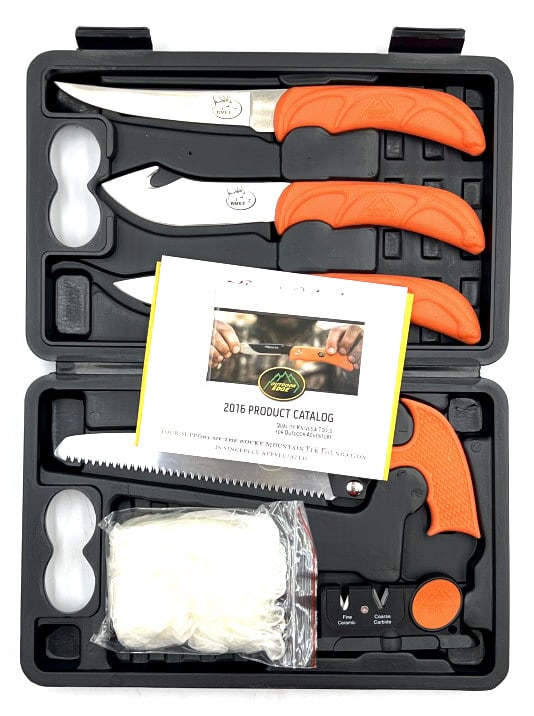 Outdoor Edge RMEF Knife Set in Plastic Box: Outdoor Edge RMEF Knife Set in Plastic Box. This gift set was sent out in support of the Rocky Mountain Elk Foundation. This set includes 4 knifes, 1 knife sharpner and gloves. This knife set is in ne