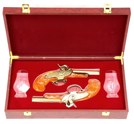 H. Deringer Bourbon Whiskey Pistol Gift Set: H. Deringer Bourbon Whiskey Pistol Collector Gift Set. It is incased in two bespoke 200ml replica "pistol" decanters paying attention to the iconic Deringer handgun. This collector set is in the origi