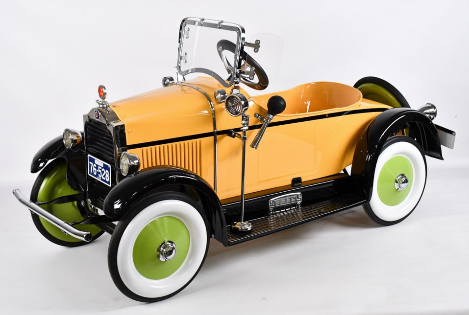Restored 1930 Steelcraft Packard Pedal Car (1 of 13)