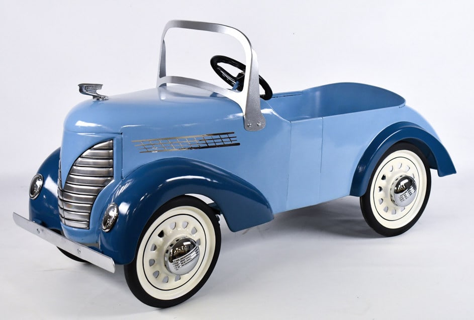 Restored 1941 Garton Ford Coupe Extended Pedal Car (1 of 10)
