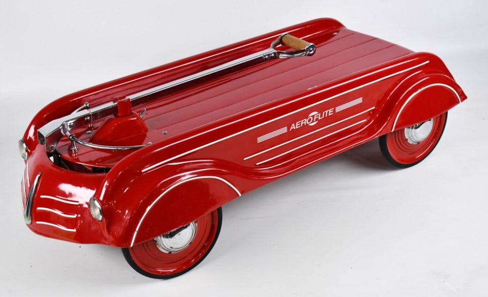 Restored Globe Biltwell Aero Flite Wagon: Restored Globe Biltwell Aero Flite wagon. Displays well with Globe electric headlights, chrome handle, and hubcaps. Good condition with light wear from storage and display. The handle can be steered b