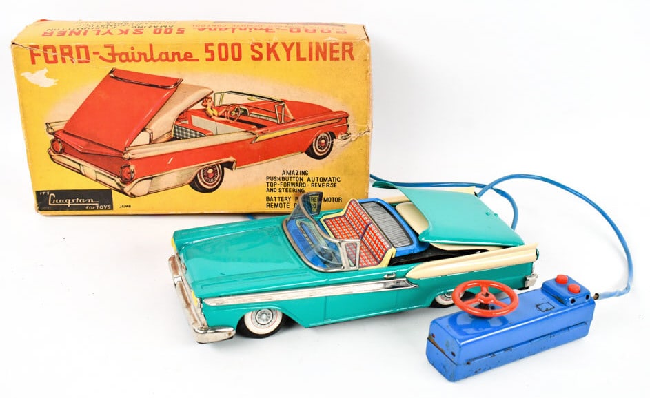 Japan Cragstan Ford Fairlane 500 Skyliner w/ Box (1 of 12)